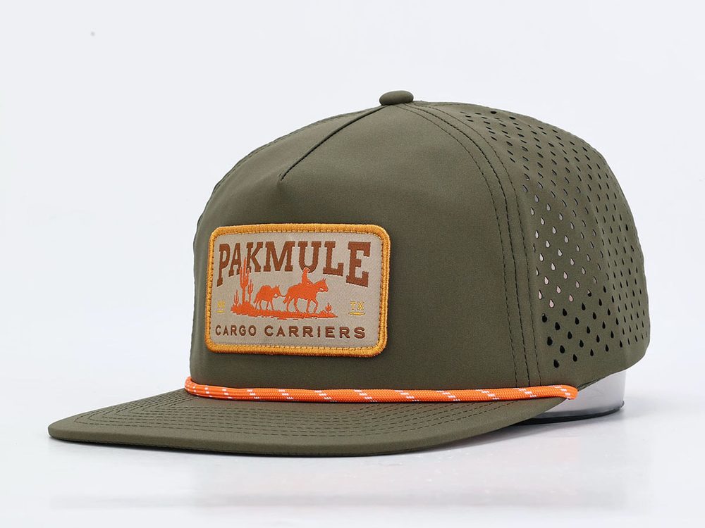 Pakmule Green Cargo collab hat